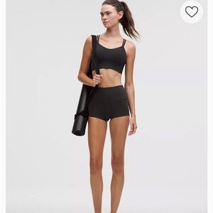 Lululemon Align™ High-Rise Short 5.5”.